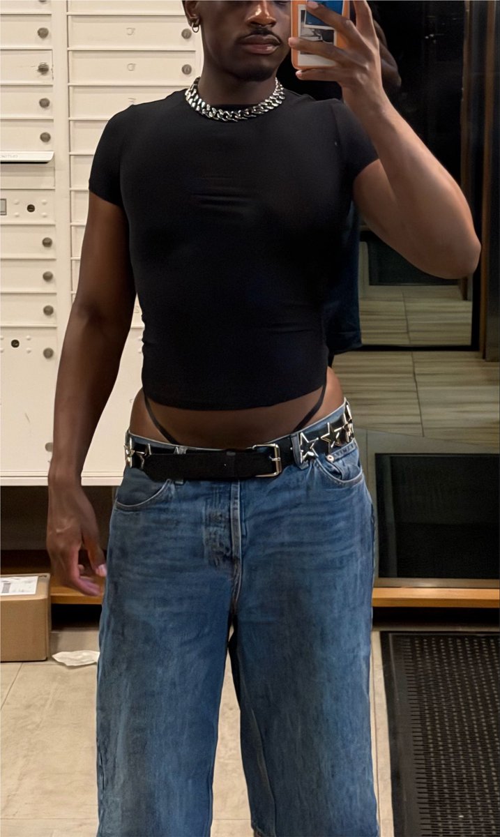 Tallapoosaaa's tweet photo. Spilling out. https://t.co/0wa7Vksp5J