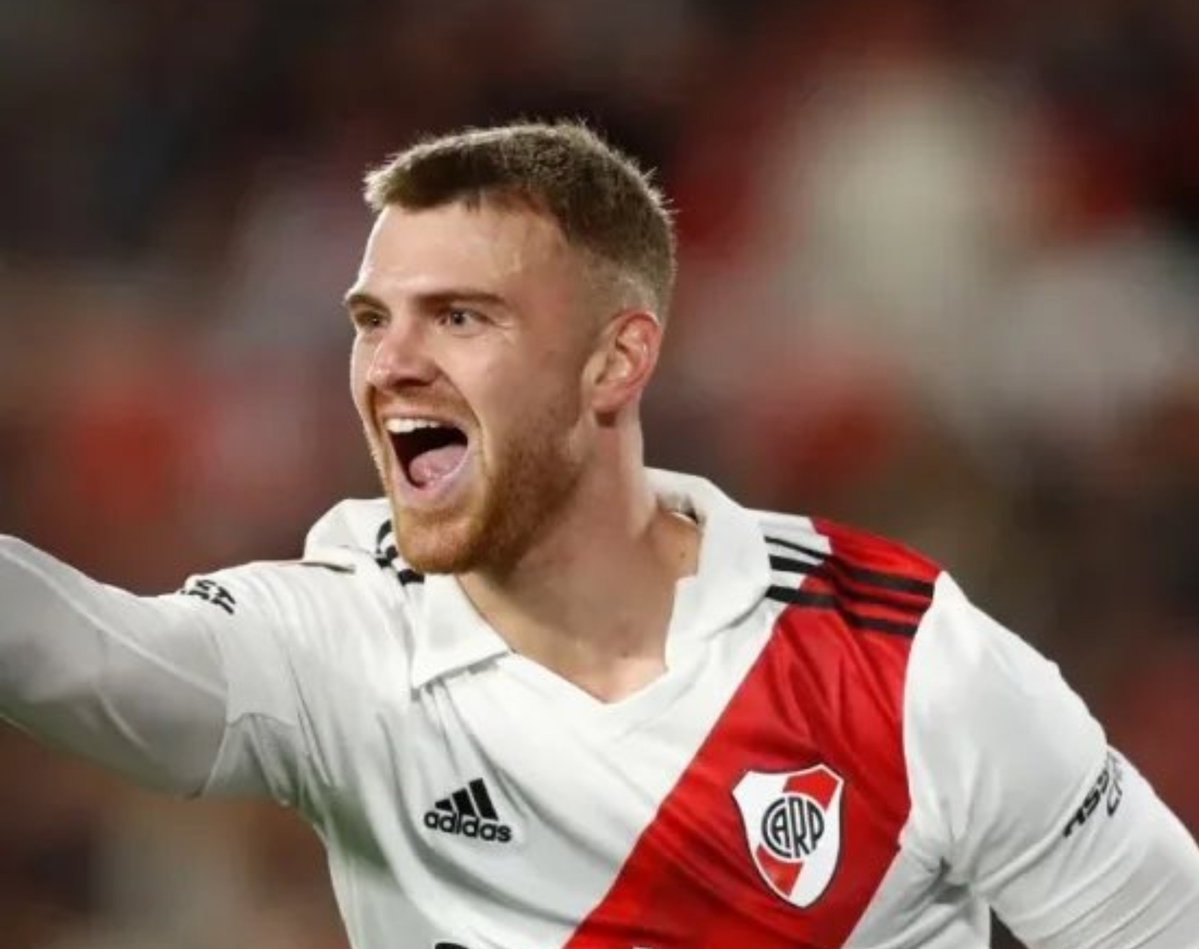 facupietro's tweet photo. River tiene por lo menos tres delanteros que son claramente mejores que Borre 

Pero ojo, para el DT el es titular indiscutido https://t.co/1EcYdelUjj