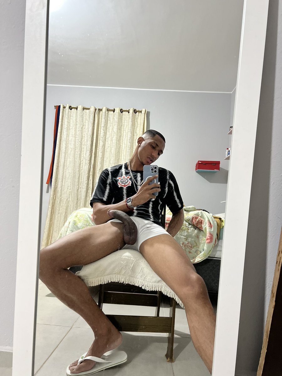weslei_wes011's tweet photo. Mole assim você gosta ?? 🍆🍆 https://t.co/rFuUUi6uh4