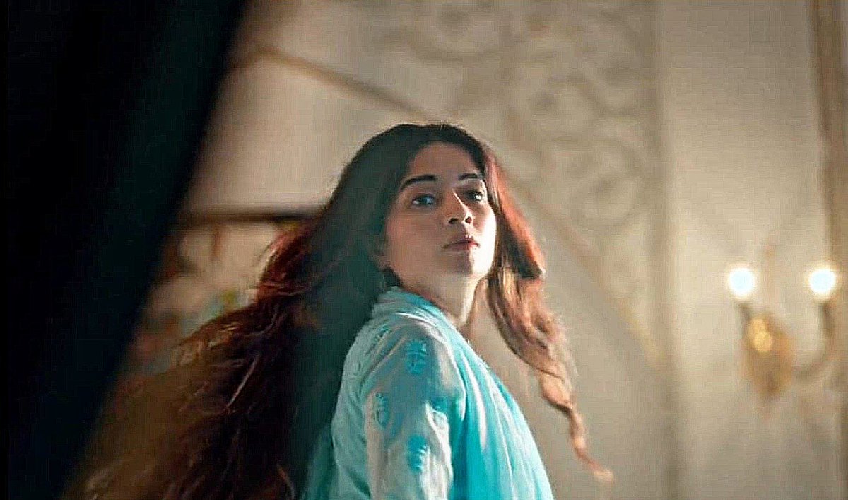 Babulal54764138's tweet photo. Just a small confession... I am officially in love. No thoughts, head empty, just her.. 🛐✨

#SeherHoneKoHai https://t.co/8LGFLwoTVA
