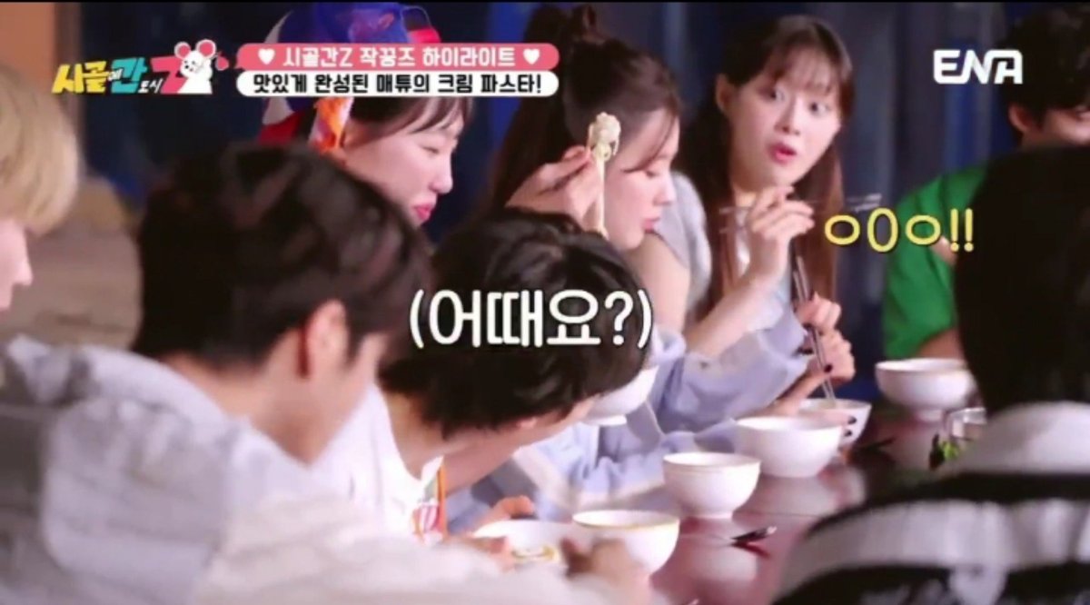 0528_files's tweet photo. seok matthew credentials aside from being popular mad scientist:
 
—cooked the legendary fries during pre-debut
—assisted chef baek jong won, korea’s famous food entrepreneur and personality 
—assisted chef fabri, michelin star recipient
—complimented by chuu for his pasta https://t.co/QHialrWkBP