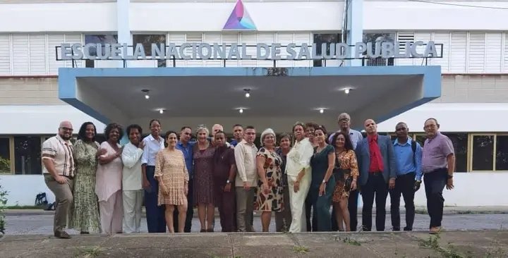 iliovanys83's tweet photo. La ENSAP excelente como centro formador de cuadros al sector de Salud. Una oportunidad especial la especialidad de OAS. https://t.co/1IEIbDt7sf
