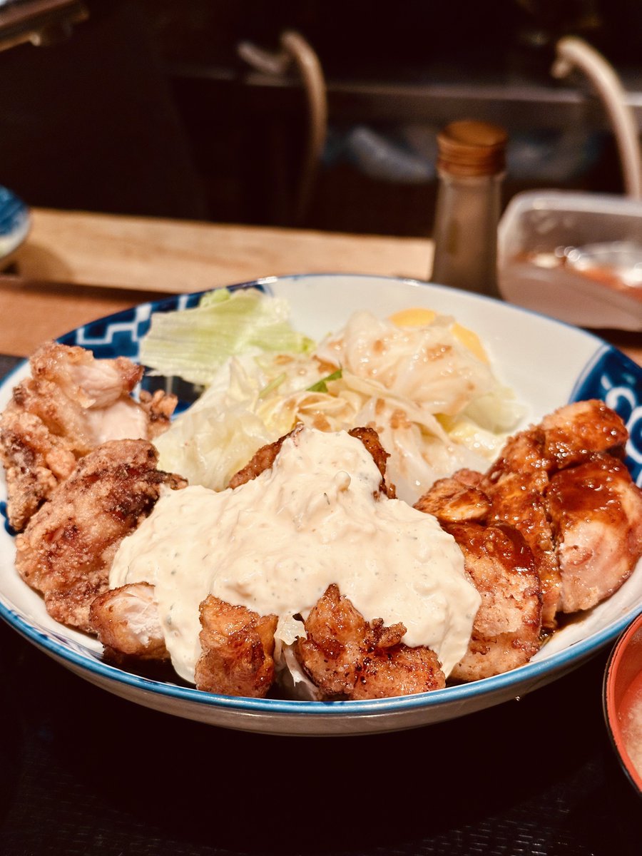 snb_3gs's tweet photo. 美味しい揚げ鶏食べたなった😋 https://t.co/uyHYU4Jv6L