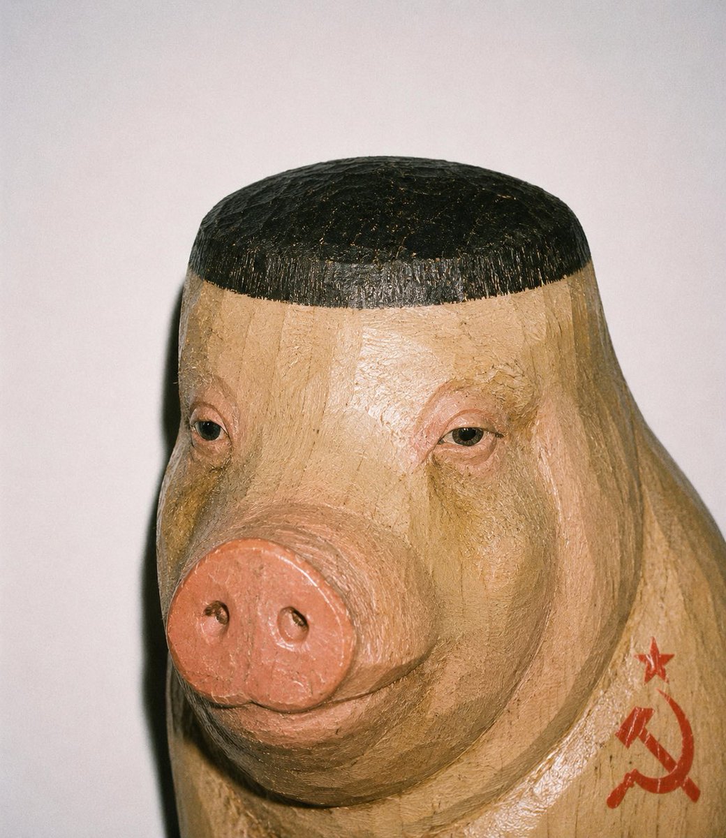 Nitrous_Warrior's tweet photo. Soviet wooden toy wigger pig https://t.co/OxPrI6H95s