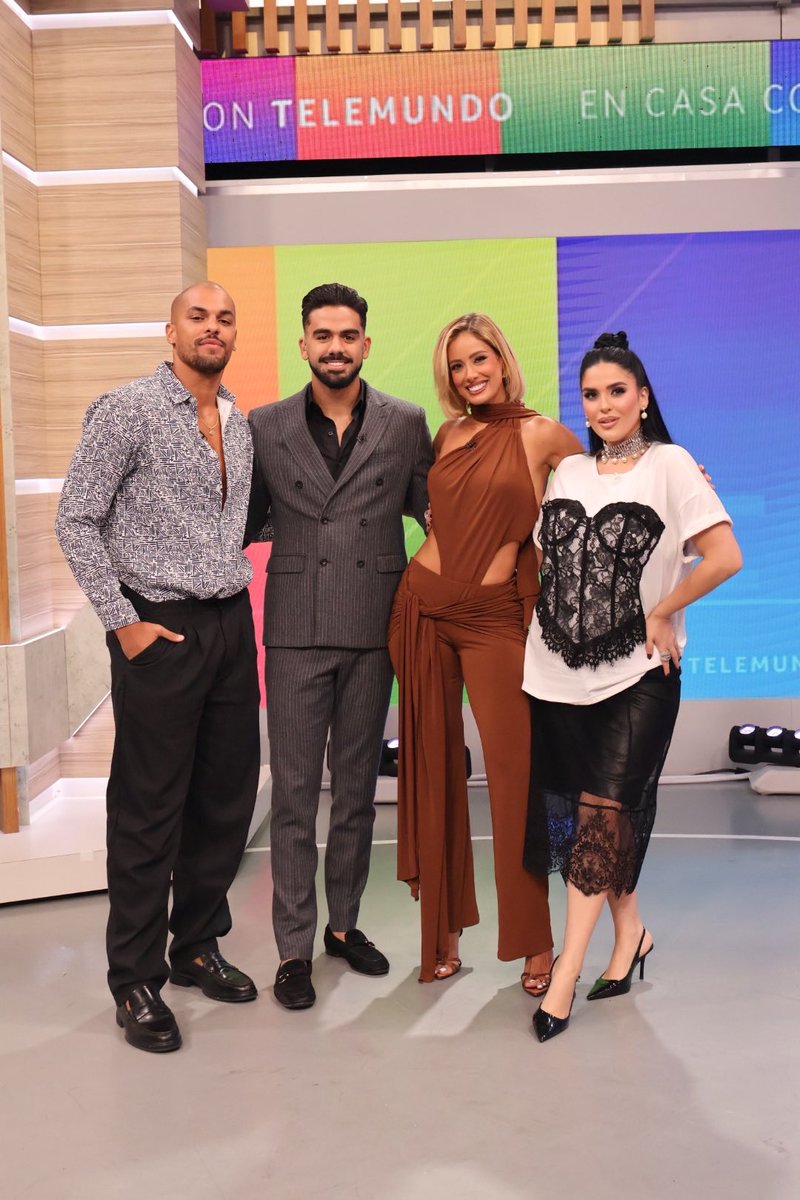 JoshMartinez444's tweet photo. Today’s office 🎥 @ECCTelemundo #lcdlf https://t.co/A5SWrlejU1