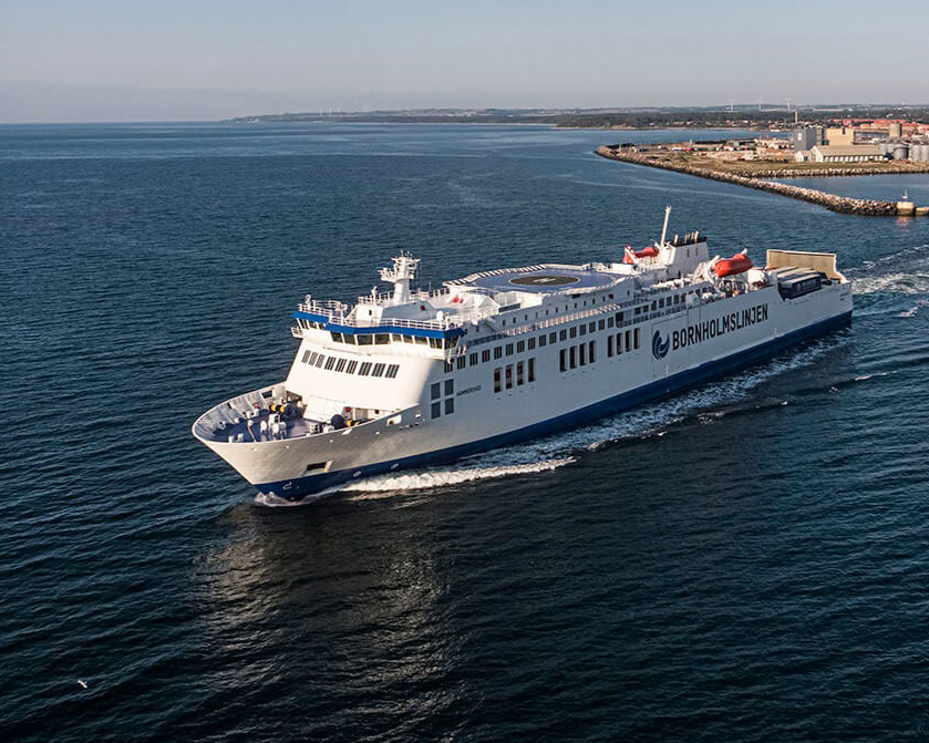 wartsilacorp's tweet photo. Discover how Molslinjen reduced engine overhaul time on a #RoPax ferry & completed a major #overhaul within a 14-day window with predictable costs. https://t.co/igliudxc4y
#CustomerCase #CostPredictability https://t.co/7UEO6EwHBc