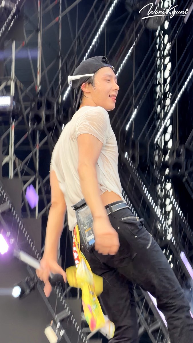 WoniKyuni's tweet photo. 2026.07.25 워터밤 서울

파크페에서 살다가 워터밤으로 이사 옴 ㅜㅠ
이제 워터밤에서 한동안 살겠지 ㅜㅠ

#몬스타엑스 #MONSTAX
#형원 #HYUNGWON https://t.co/jyHzGiFwmB
