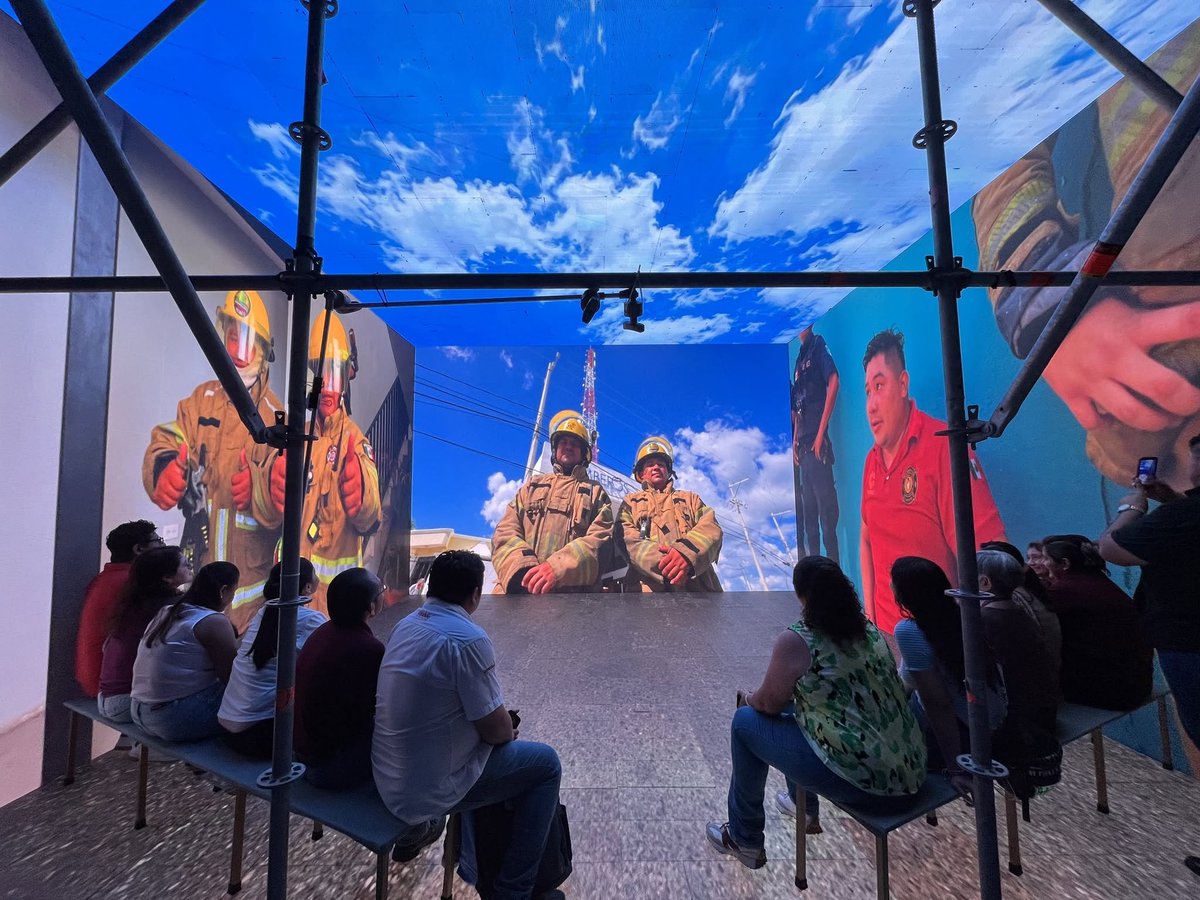 Martha_ArjonaMX's tweet photo. Esta tarde acompañé a nuestra gobernadora, @LaydaSansores, en la inauguración del Cubo Informativo, donde se podrá conocer las acciones y resultados del 5.º Informe de Gobierno.  

También me acompañó personal del @InifeecCamp 

#Layda5toInforme https://t.co/R4iAQfdSCc