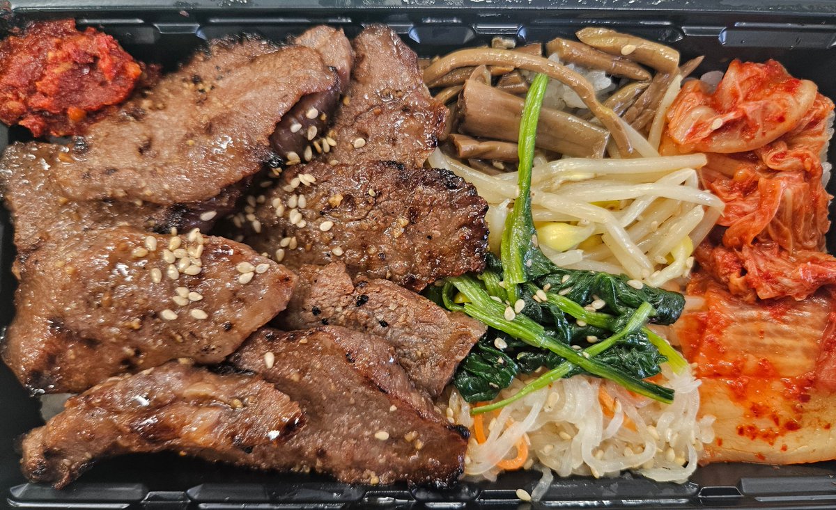 pirotarou6's tweet photo. いただきました❤️
#大将軍 #和牛カルビ #弁当 https://t.co/7SsXtaTKzi