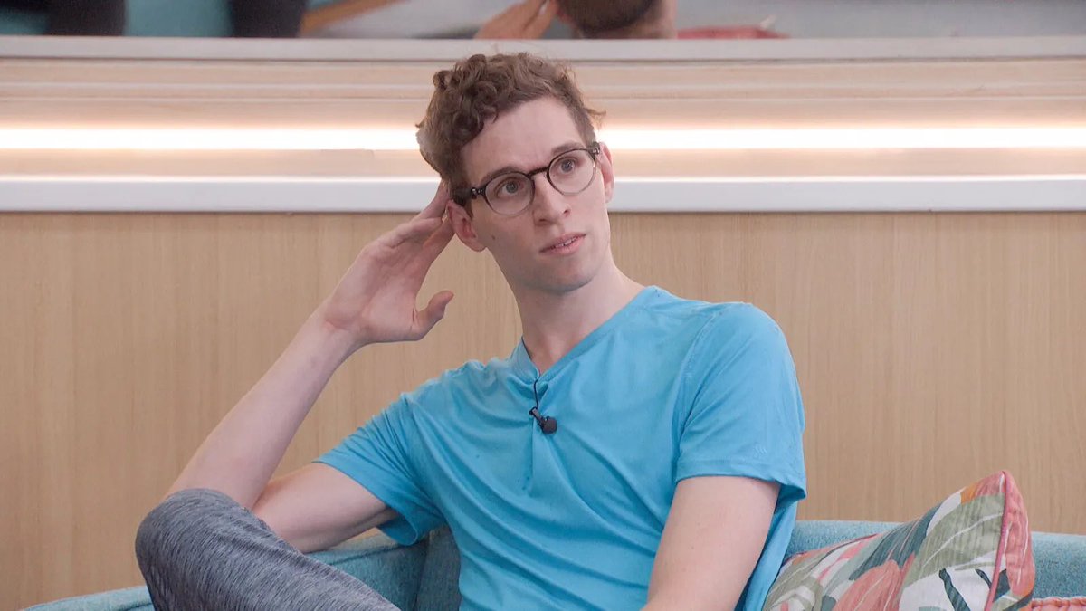 realitymatt04's tweet photo. Barrett calling himself a super fan only to play scared and contribute to a steamroll.. oh my super fans would NEVER #bb28 https://t.co/KDGky0iRsO