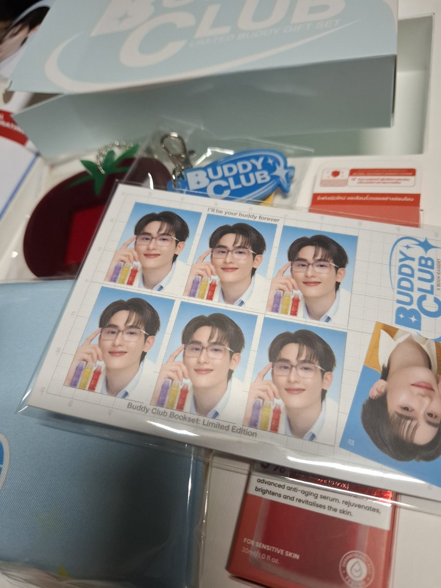 XZhan91's tweet photo. ตั้งแต่ติ่งมา10กว่าปี ยกให้เอสเป็นแบรนด์ที่ใส่ใจลูกค้ามากที่สุด สินค้าราคาดี มีคุณภาพทุกอย่างคือเขาโคตรจะให้ใจแฟนคลับ ของเราที่บ้านฝนตกอย่างหนักกล่องคือฉ่ำ แต่ของไม่เป็นอะไรเลย🩷🩷🩷รักมากกกก

BOOK X ES NEW PRESENTER
#ESเซรั่มบัดดี้ของบุ๊ค
#ESxBook #kasibook https://t.co/50Kxc7Ot9F