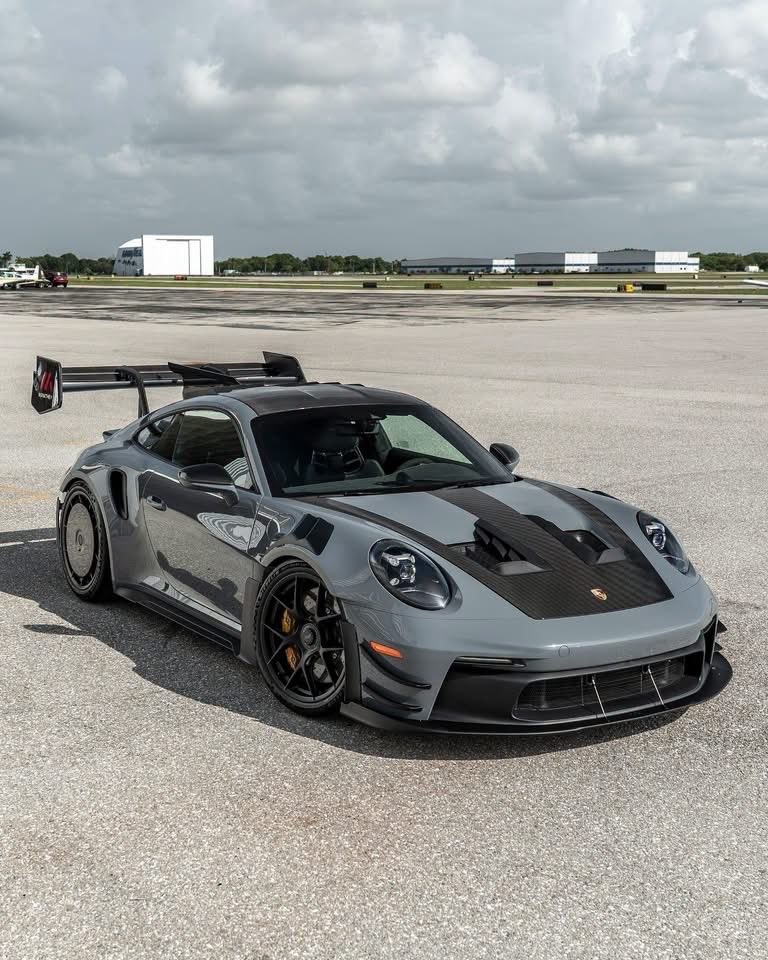 FullT95's tweet photo. Porsche GT3 RS Manthey🏁 https://t.co/1VC11JGrFn