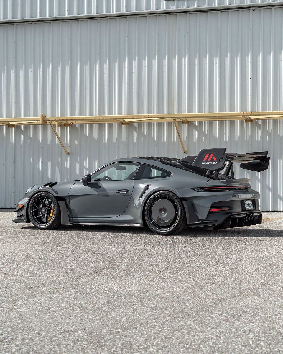 FullT95's tweet photo. Porsche GT3 RS Manthey🏁 https://t.co/1VC11JGrFn