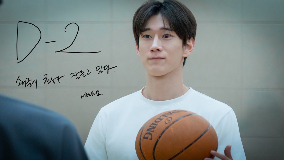 tank_of_fire's tweet photo. 연극 <쇄골에 천사가 잠들고 있다> 개막까지 단 2일.
　　 　　 
키리노 요시오 | 도예준 · 윤지현 · 김서환
　　 
2026.07.30 - 09.27
예그린씨어터 https://t.co/9SsN3oeF3i