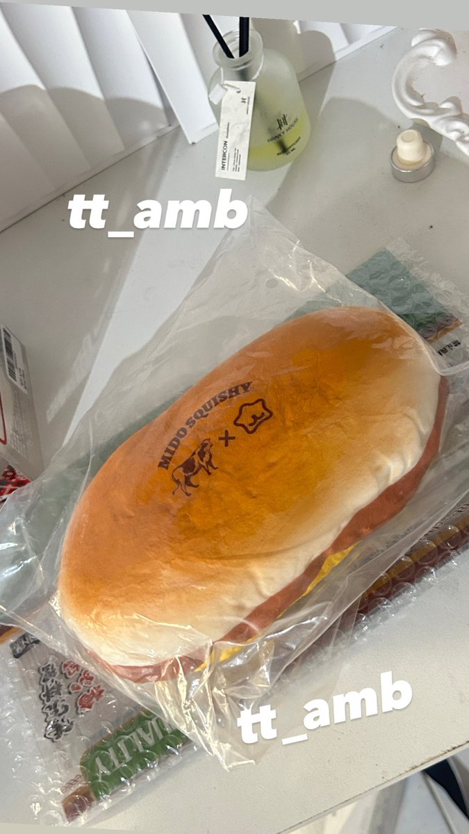 tt_amb's tweet photo. มาเอาไปทีแม่ มีพก.น้า ม.1ใหม่มากก
price: 450 รวมวินน
ของmidoชิ้นใหญ่มากกก
#ตลาดนัดสกุชชี่ #squishy #ตลาดนัดsquishy https://t.co/hKw4oCvLw9