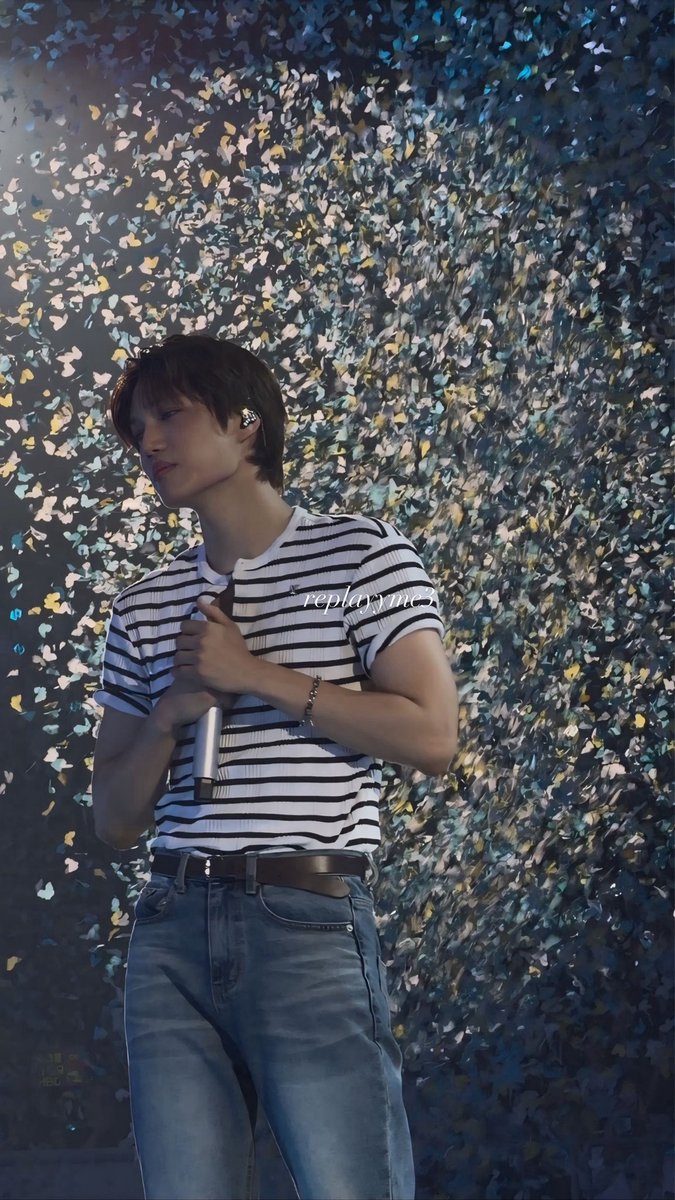 replayyme3's tweet photo. thank you for working so hard on this tour jongin i love you so much and i hope you take all the time to rest and recover before you come meet us again ❤️🪽

#EXhOrizon_in_Singapore 
#EXhOrizoninSG
#KAI #카이
@weareoneEXO https://t.co/gRCnSx9Q3R