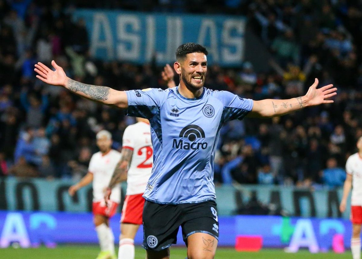 la12tuittera's tweet photo. 🧮Los NÚMEROS DE LUCAS PASSERINI en 2026, pretendido por #Boca y con negociaciones AVANZADAS con Belgrano:

👕16 partidos (9 de titular)
⏱️772 minutos jugados
⚽️1 gol (penal a Atl. Rafaela por Copa Argentina el 27/3)
🅰️6 asistencias
🟥1 expulsión

🔎El dato: Lleva 4 goles consecutivos de penal. El último gol de jugada, el 29 de marzo de 2024 (!) a Tigre por la fecha 12 de la Copa de la Liga de ese año, luego tuvo una lesión de ligamento cruzado anterior de la rodilla derecha, y desde ahí no convitió goles fuera del punto penal.