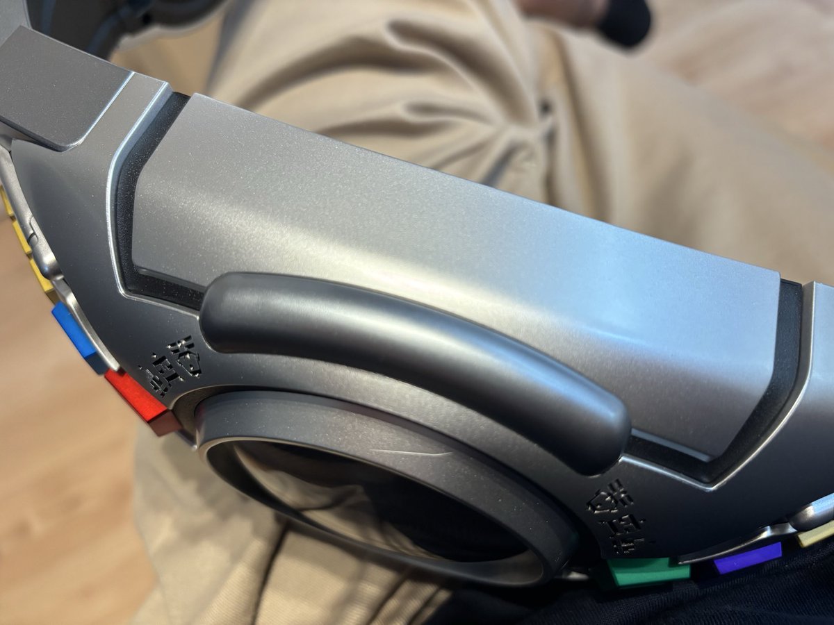 nicol3329's tweet photo. ワイのアークル25th輸送中にダグバにでも殴られたんか…めちゃくちゃ楽しみにしてたのに…交換してくれるんやろうか… https://t.co/ScyoPPfeeO