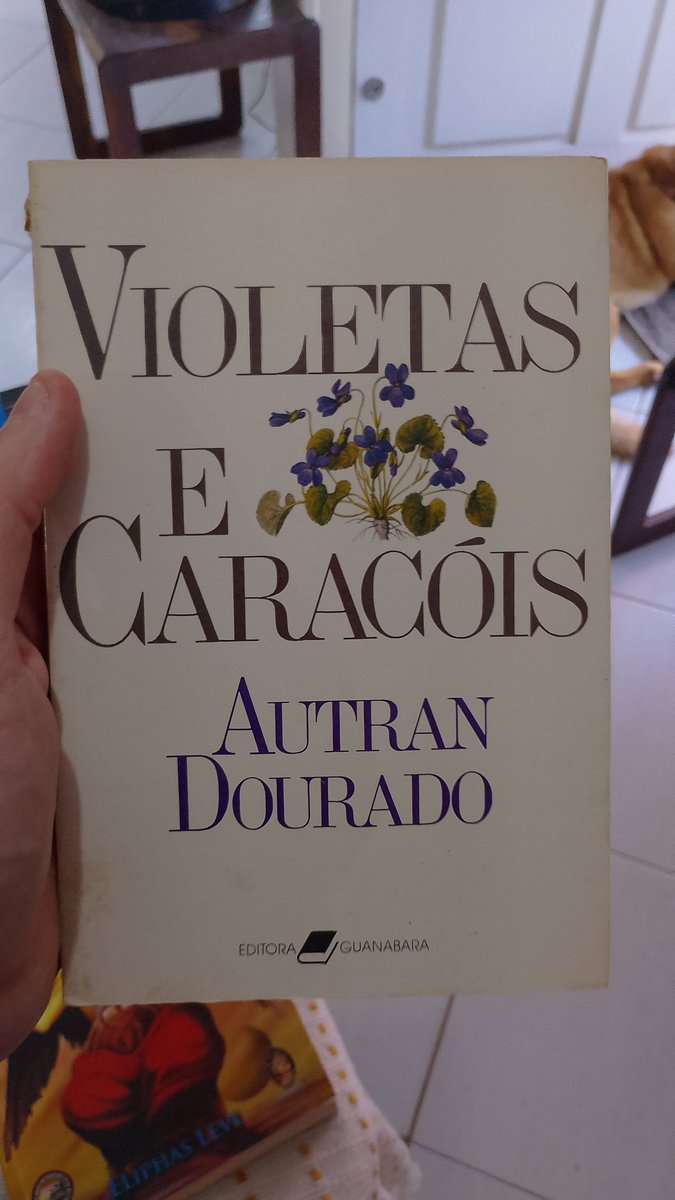 _eubernardo's tweet photo. Viva os sebos https://t.co/6UIpa2hAlf