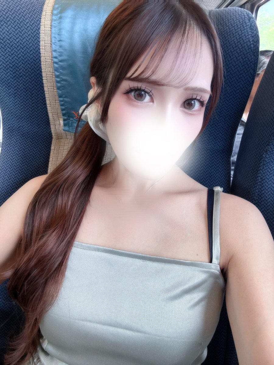 risapinyan's tweet photo. 今日と明日います🤍 7月ももうそろおわり😿 https://t.co/T27wp0v1Ya