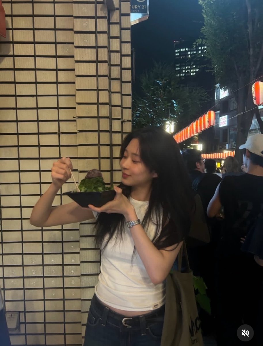 LeoKome7's tweet photo. こんな爽やかな、
プリチー ビューティな..❤️❤️

私の知ってる日本の夏で、あってる？笑

https://t.co/DJNaHq5Su0 https://t.co/lgtUwq6gqf