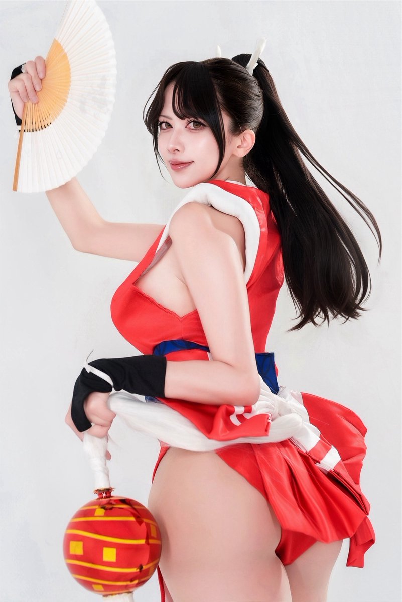 JELLY_game00's tweet photo. cosplay  不知火舞🪭

同じ体型のレイヤーが
コスプレするとこうなる❤️‍🔥

#Streetfighter #MaiShiranui https://t.co/LEsFRIhYdg