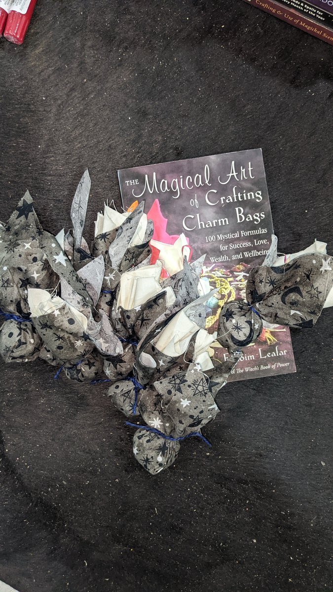 ElhoimLeafar's tweet photo. The Magical Art of Crafting Charm Bags: 100 Mystical Formulas for Success, Love, Wealth, and Wellbeing.
Published in July, 2017.

Available here: https://t.co/RQZB1lf6MD and here: https://t.co/OJAD8mupfx 

#witches #esotericbooks #witchythings #witchystuff https://t.co/ajaGvUJiNa