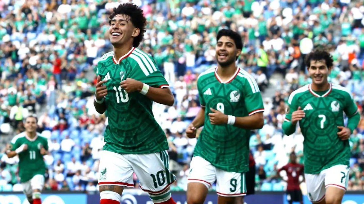 OlimpismoMex's tweet photo. ¡Segunda victoria!

México🇲🇽 vence 2-0 a Costa Rica🇨🇷 en el Campeonato Concacaf Sub 20.

El partido se complicó por unos instantes después de la expulsión del portero, Juan Liceaga, pero el gol de Santi Sandoval puso tranquilidad.

Jueves, último partido de la fase de grupos ante Guatemala🇬🇹.