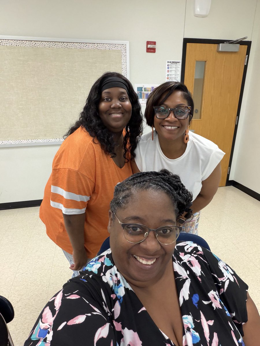 MToterrell's tweet photo. GREAT  first day back!! New beginnings, new prospective, still providing service and support!!! #imaFacilitator #Collaboration #PTECHteam #DualCredit #LISD https://t.co/wW66cjaAbA