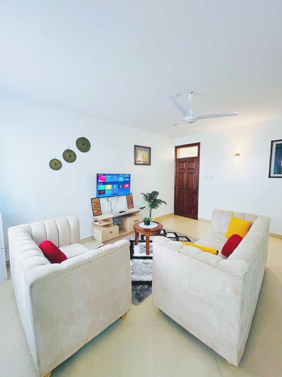 nairobiairbnbs's tweet photo. Good morning,if visiting Nyali today, 👇 
One bed room available at 1st avenue📌

 With pool and it is ready for immediate check in🤘

📞0716191068

4500 per night https://t.co/WyBLh2kDxH