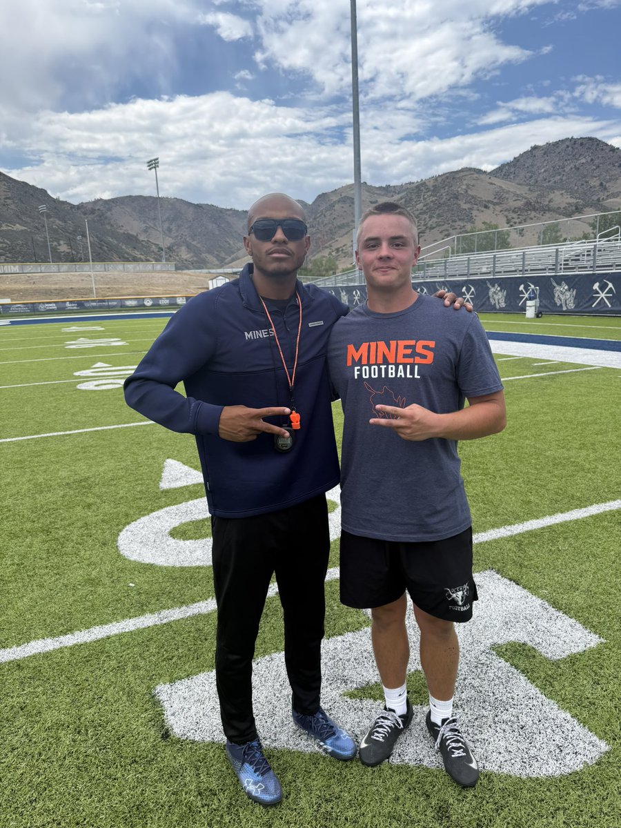 RaidenTripp81's tweet photo. Thank you @allashford1 for inviting me to the  @MinesFootball camp!  I had a great time competing and learning about your program!  @LehiFootball @butchpauu7 https://t.co/9UJyPl7Yc9