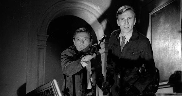 TalkingPicsTV's tweet photo. Suspense - when a glamorous model meets - Murder!
MODEL FOR MURDER (1959) 6am with #KeithAndes #HazelCourt #MichaelGough #JuliaArnall #AlfredBurke thriller #TPTVsubtitles https://t.co/z6iFdV0iwN