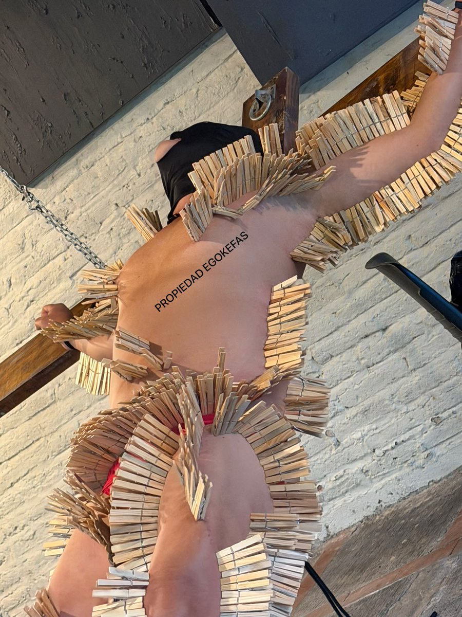 SlaveMaximo's tweet photo. Por fin, tuve la oportunidad de servir nuevamente a @Egokefas para cumplir el reto de las 1000 pinzas, no sólo cumpliéndolo sino  llevándolo a 1102 pinzas  en mi cuerpo, gracias señor por esta oportunidad! https://t.co/25l8eKOLUj