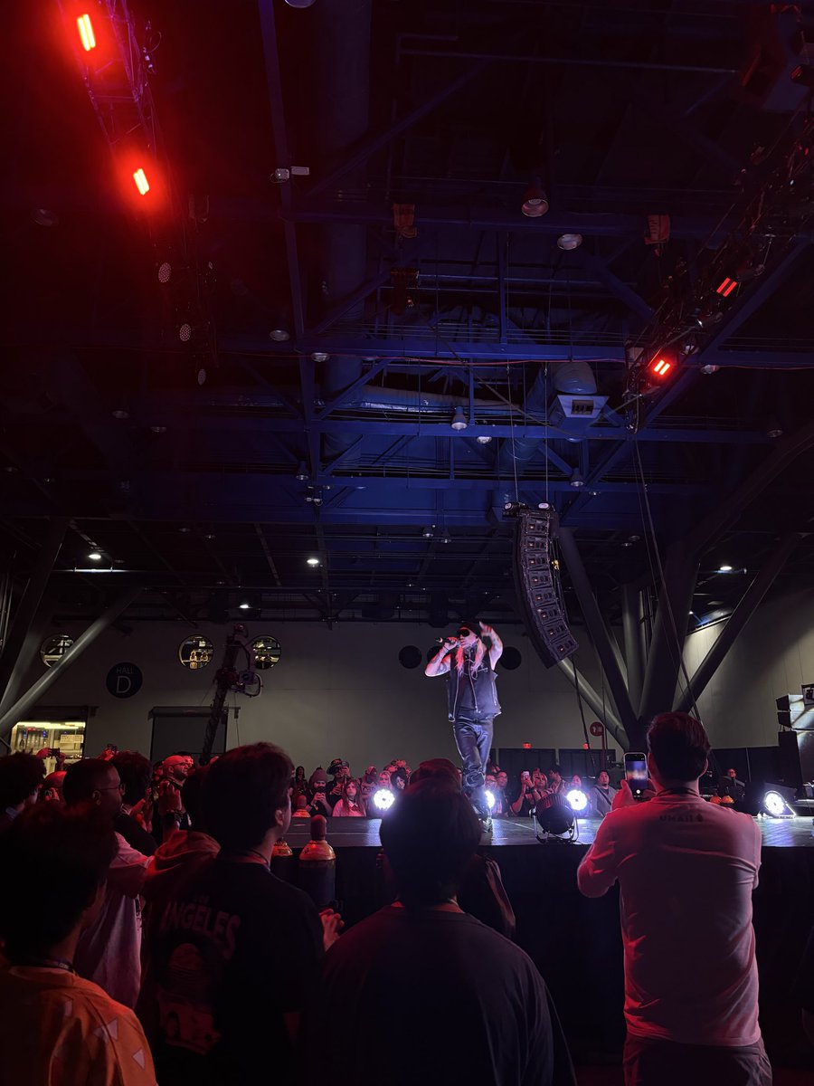 HtownInu's tweet photo. Anime Matsuir in Houston was so fucking fun, my first convention ever and it’s so worth it 👍👍 https://t.co/LV47jSYA0g