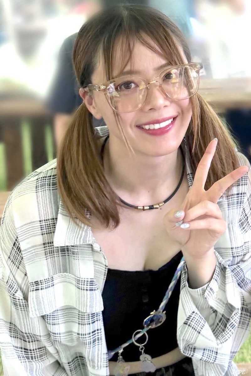 dailypicmayu's tweet photo. 🤓✌️ https://t.co/rOHRHoMCAP