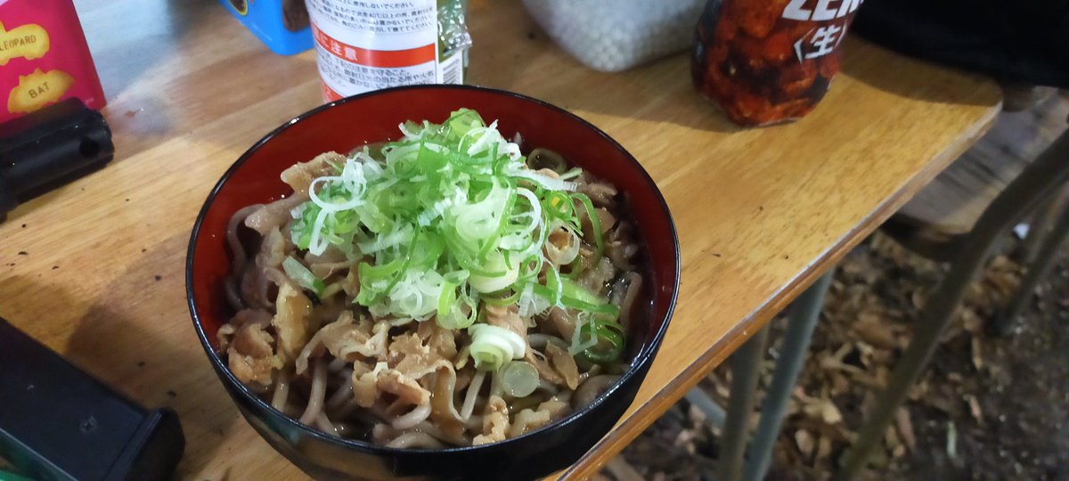 goemon_impact3's tweet photo. 冷たい肉そばday https://t.co/o0SyBNTUZW