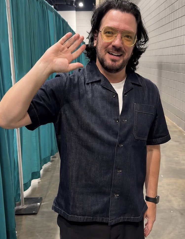 ScribblesOn's tweet photo. Hello! JC here! https://t.co/NvOYG7V9TB