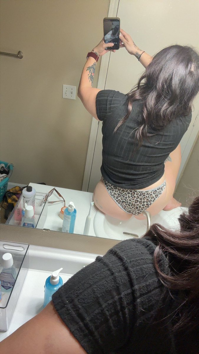 MommyMilkerMo tweet picture