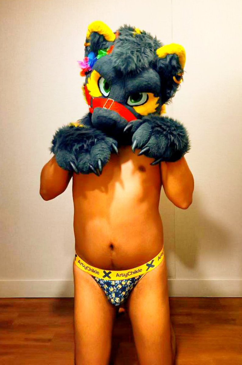 ad_coded's tweet photo. Vendrías a jugar conmigo?~ prometo ser un buen chico!~

Feliz #murrsuitmonday !!! https://t.co/4sBvV8cp4Y