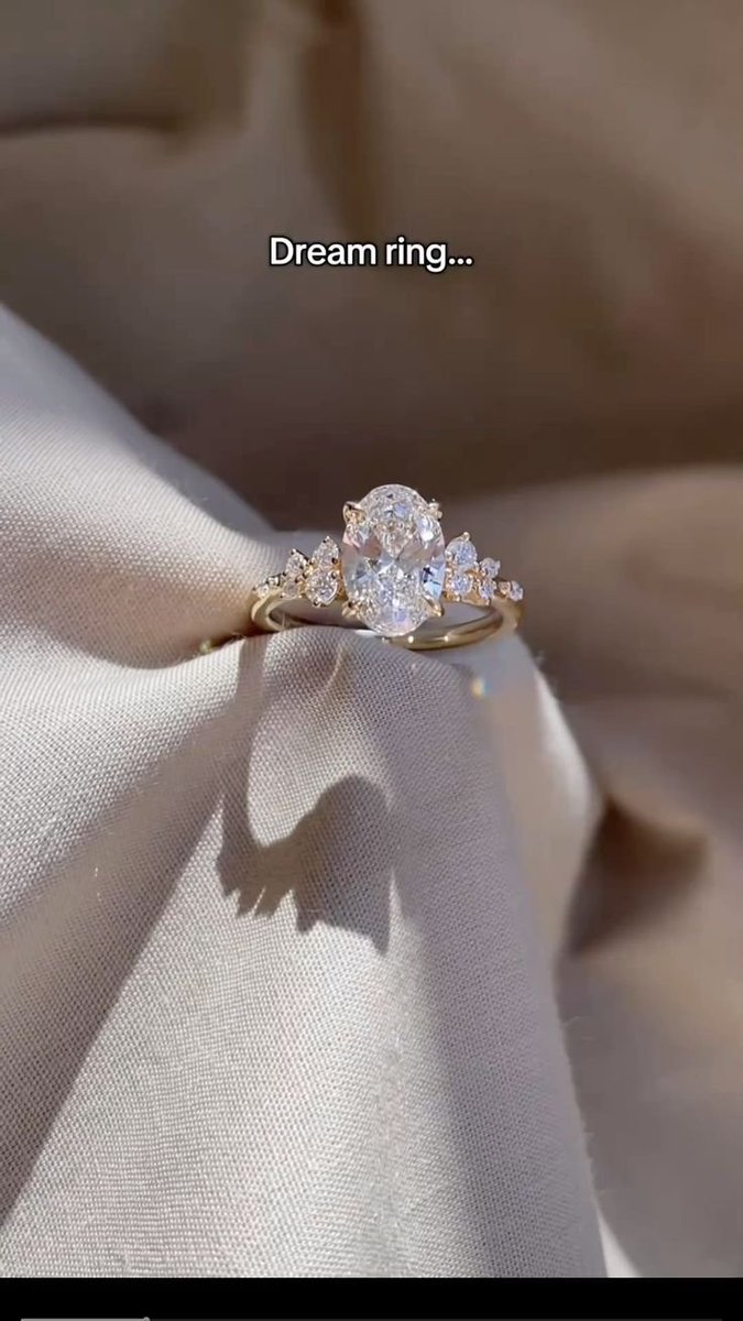 petalparadiseee's tweet photo. Dream ring https://t.co/kZfWhQ0pxP
