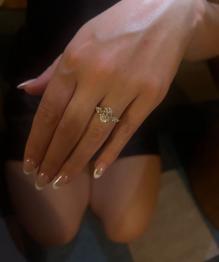petalparadiseee's tweet photo. Dream ring https://t.co/kZfWhQ0pxP