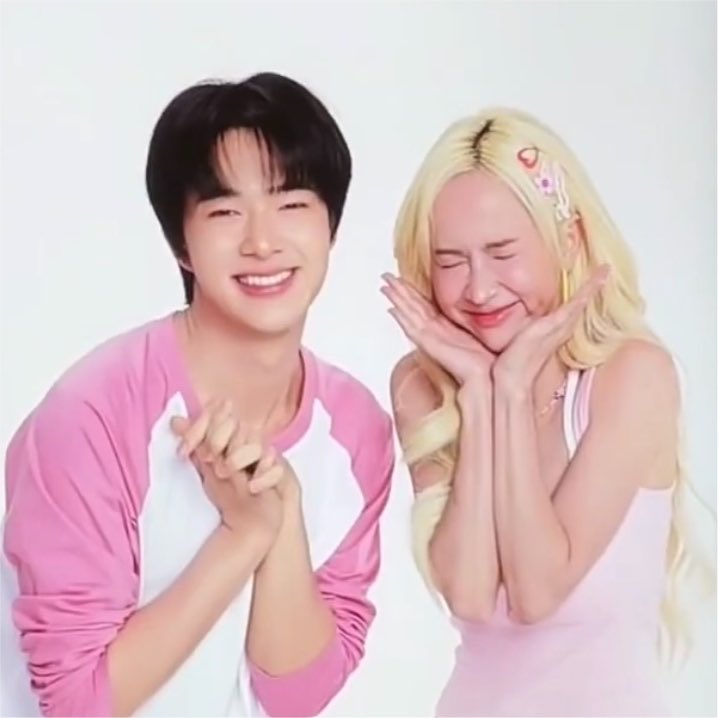 ppetchsp's tweet photo. น้องน้อยกับยัยแก้ว อยุ่ด้วยกันละน่ารักมาก ๆ ㅜ ㅜ but ฟิตติ้งแฮนน่าผมทอง แต่ถ่ายผมดำ พาร์ทอดีตตอนเด็กหยอ 🤏🏻

HUG E LHEE Q1
#มนต์รักฮักอีหลีเปิดกล้องเด้อค่ะ
#ZeeNuNew დ #ZeePruk #NuNew https://t.co/u5EopmcG5t