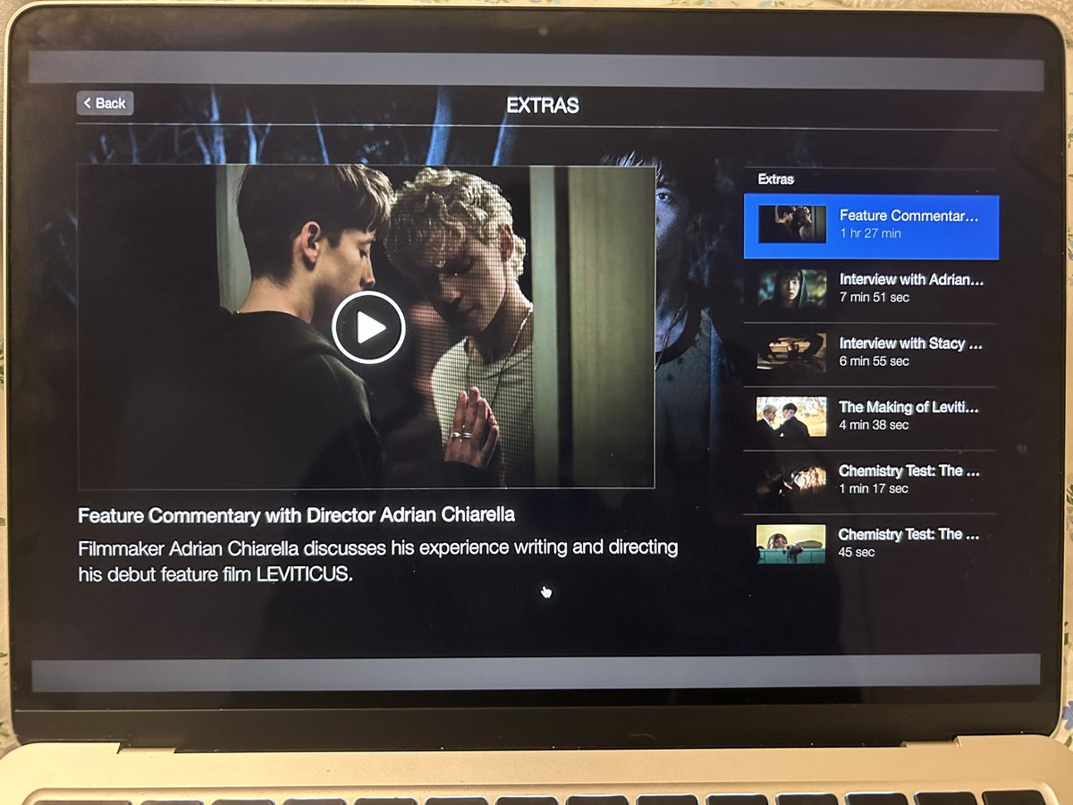 mjckfjlms's tweet photo. HOLY FUCKINH SHIT WE GET EXTRAS https://t.co/H7Kqc51vCF
