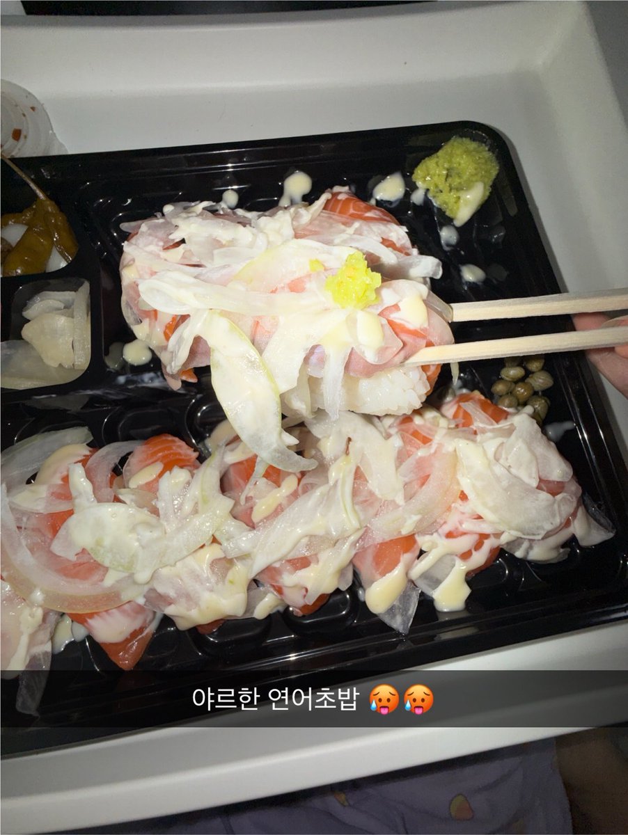 ddalkioni's tweet photo. 야르렁야르렁 🍣 https://t.co/0POuOpYFHA