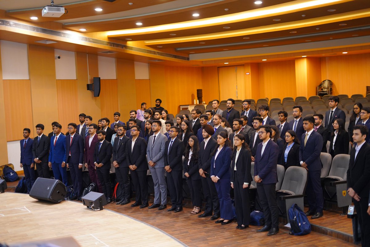 ICAI_Placement's tweet photo. #ICAI #ICAIPlacementDirectorate #IIMKozhikode #MDP #CARankHolders #LeadershipDevelopment #FutureLeaders #ManagementDevelopment #ProfessionalExcellence #LearningToLeadership #CharteredAccountants #LeadershipJourney #CareerGrowth #ExecutiveLearning #ICAIEvents https://t.co/6ZVvOKZasT