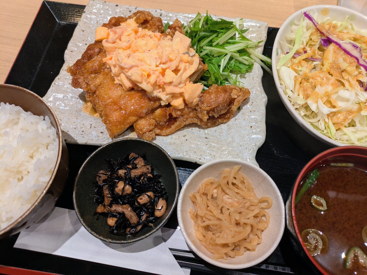 zarerinn's tweet photo. @norashitagai ちゃんとご飯食べてくださいね… https://t.co/fn1mSVntvM