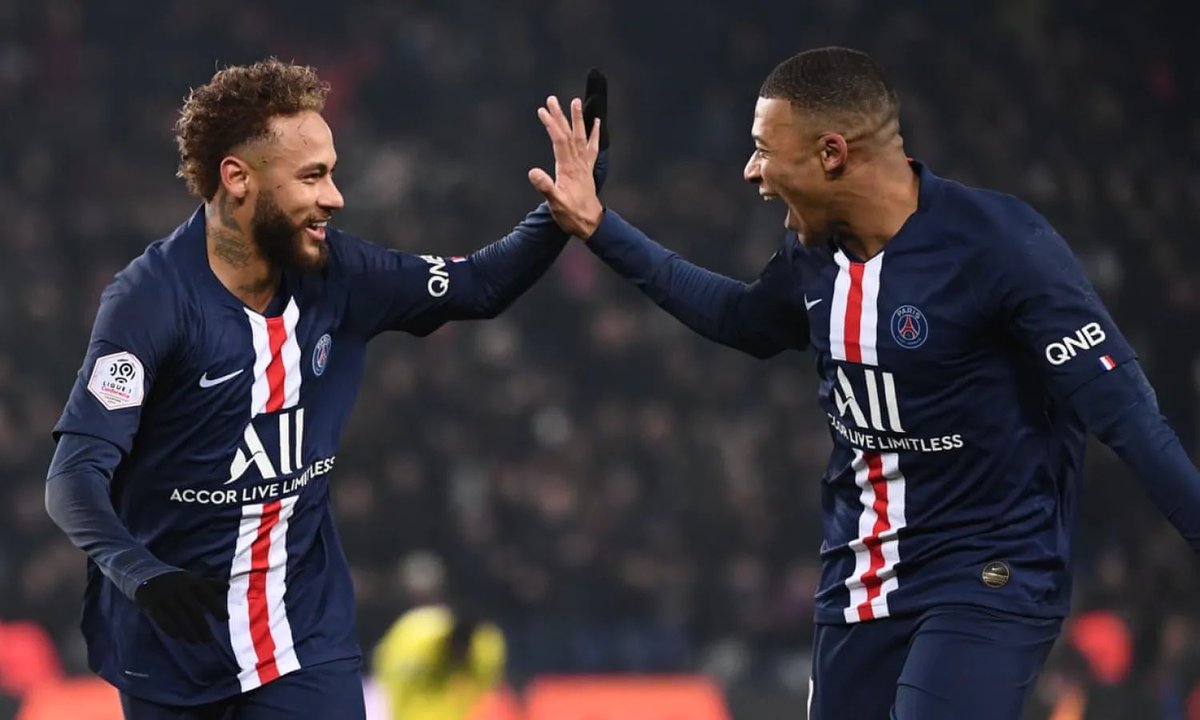 PSG 10 ⭐️⭐️ tweet media