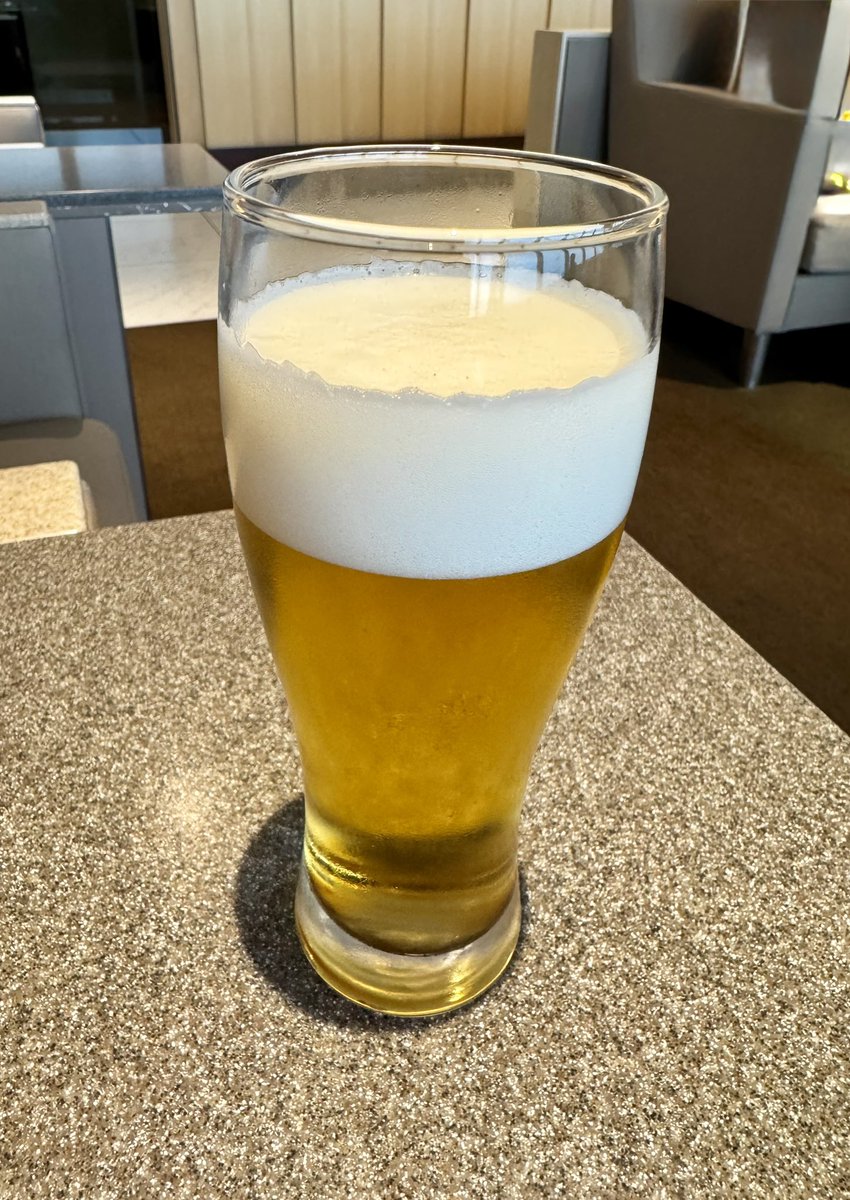B_Pharol's tweet photo. ご飯🍙の後は…

始めます🍺🤤 https://t.co/Ax6WnDOKNh