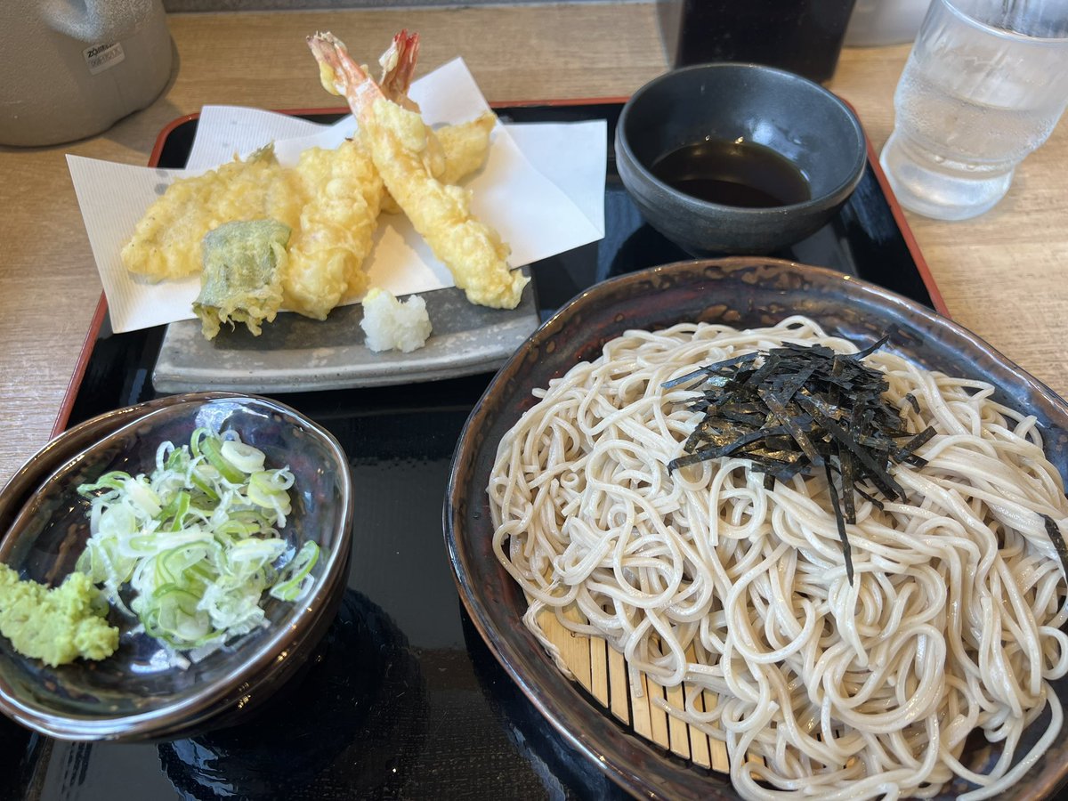 NAL1971's tweet photo. ざるそばを食べながら思う…雨☔ってどこ？
暑いし…🥵🥵🥵 https://t.co/0ebp7OEKak