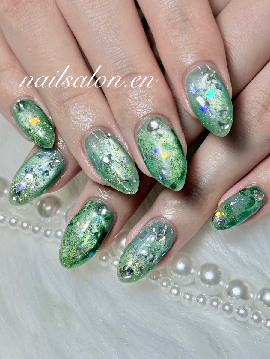 nailsalon_en's tweet photo. #グローグーネイル #グローグー 

💙･:* .🫧.: 💙 ･:* .🫧.: 💙･:* .🫧.: ･♡:

【1ヶ月の心のお守りになるようなネイルをご提供🫶🏻❤️‍🔥】

お客様もその先の方の縁を大切に。ネイ...

詳細はこちら↓（ネイルブック）
https://t.co/hbup84rVGl https://t.co/jBgW9eSE0F